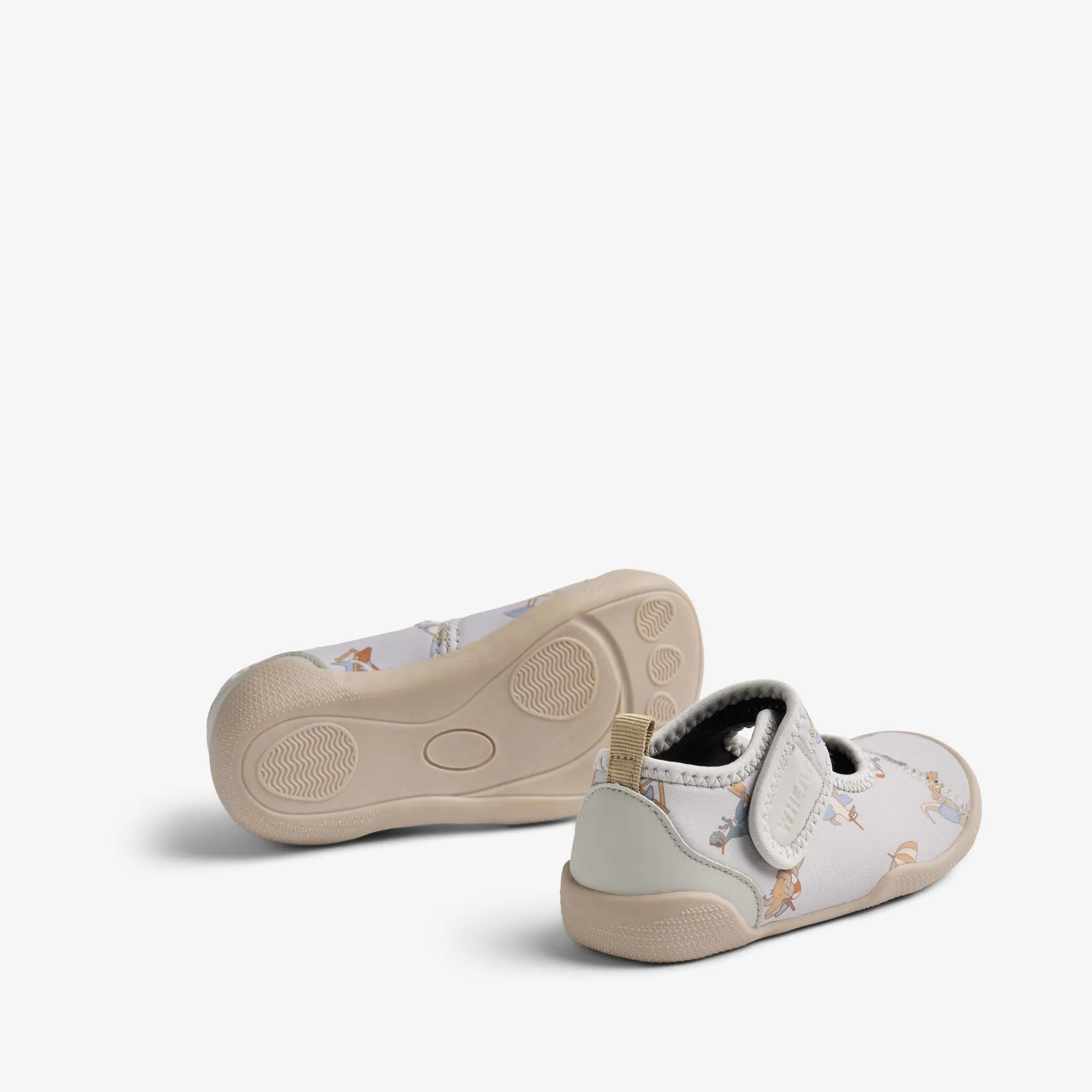 Beach Shoe Wavey - swim club